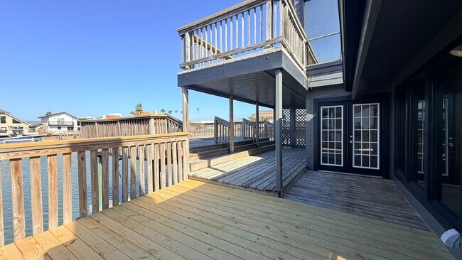 Building Photo - 13738 Tajamar St