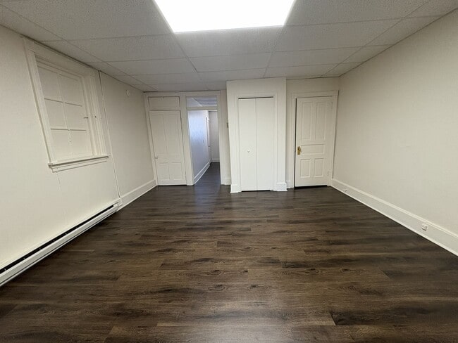 Building Photo - COMING SOON - Cozy 1-Bedroom in the Heart ...