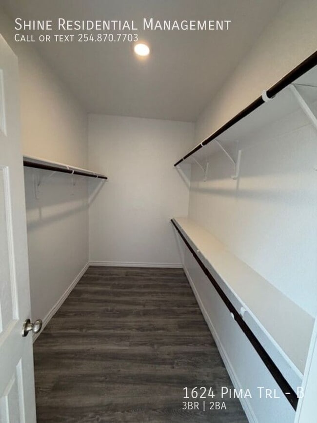 Building Photo - 1624 Pima Trail