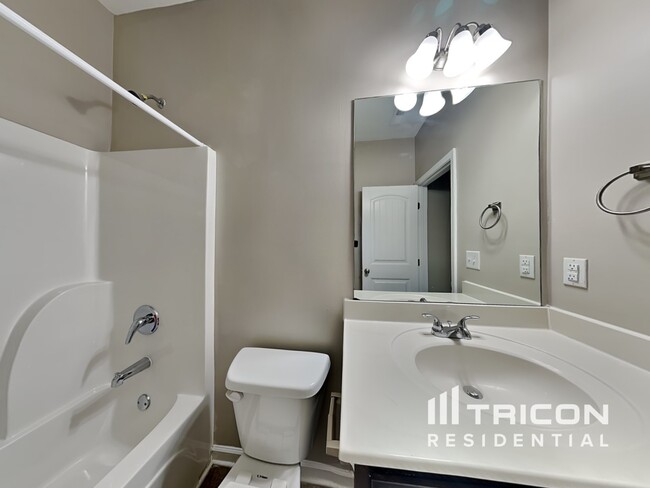 Building Photo - 5701 Pahaska Ct
