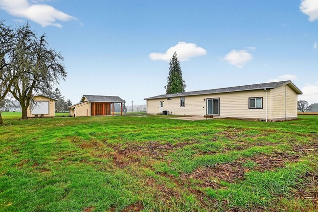 Building Photo - 6720 SW Minter Bridge Rd