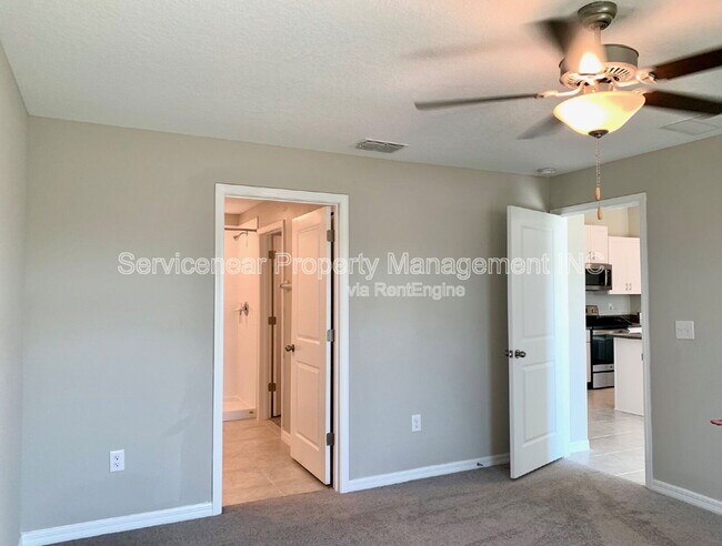 Building Photo - 13611 Wild Ginger St