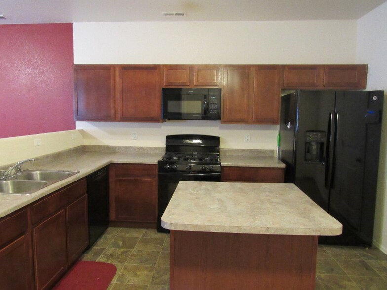 Building Photo - 3118 Wilde Dr