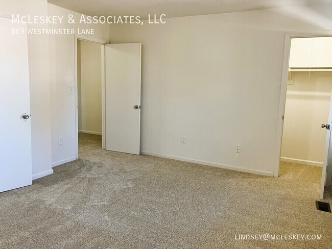 Building Photo - 869 Westminster Ln