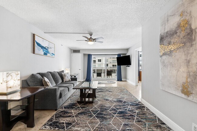 Building Photo - 4511 S Ocean Blvd