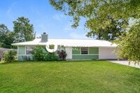 Building Photo - 3 Bedroom Pet-Friendly Home in COCOA, FL with Main Street Renewal