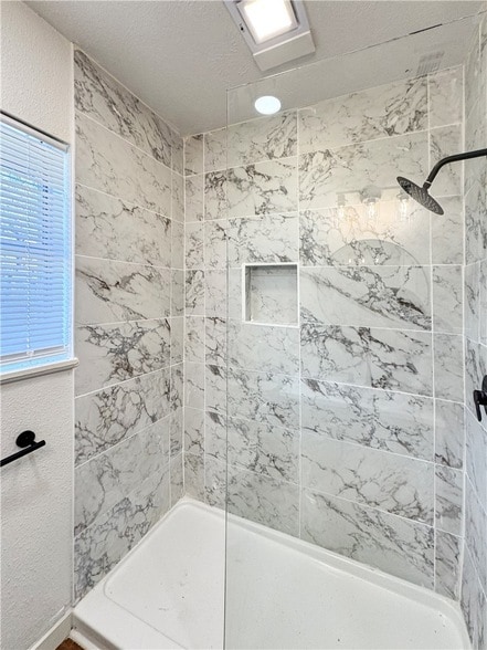 Building Photo - 603 W Evans St