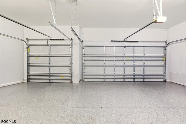 Building Photo - 13991 Binghampton Dr