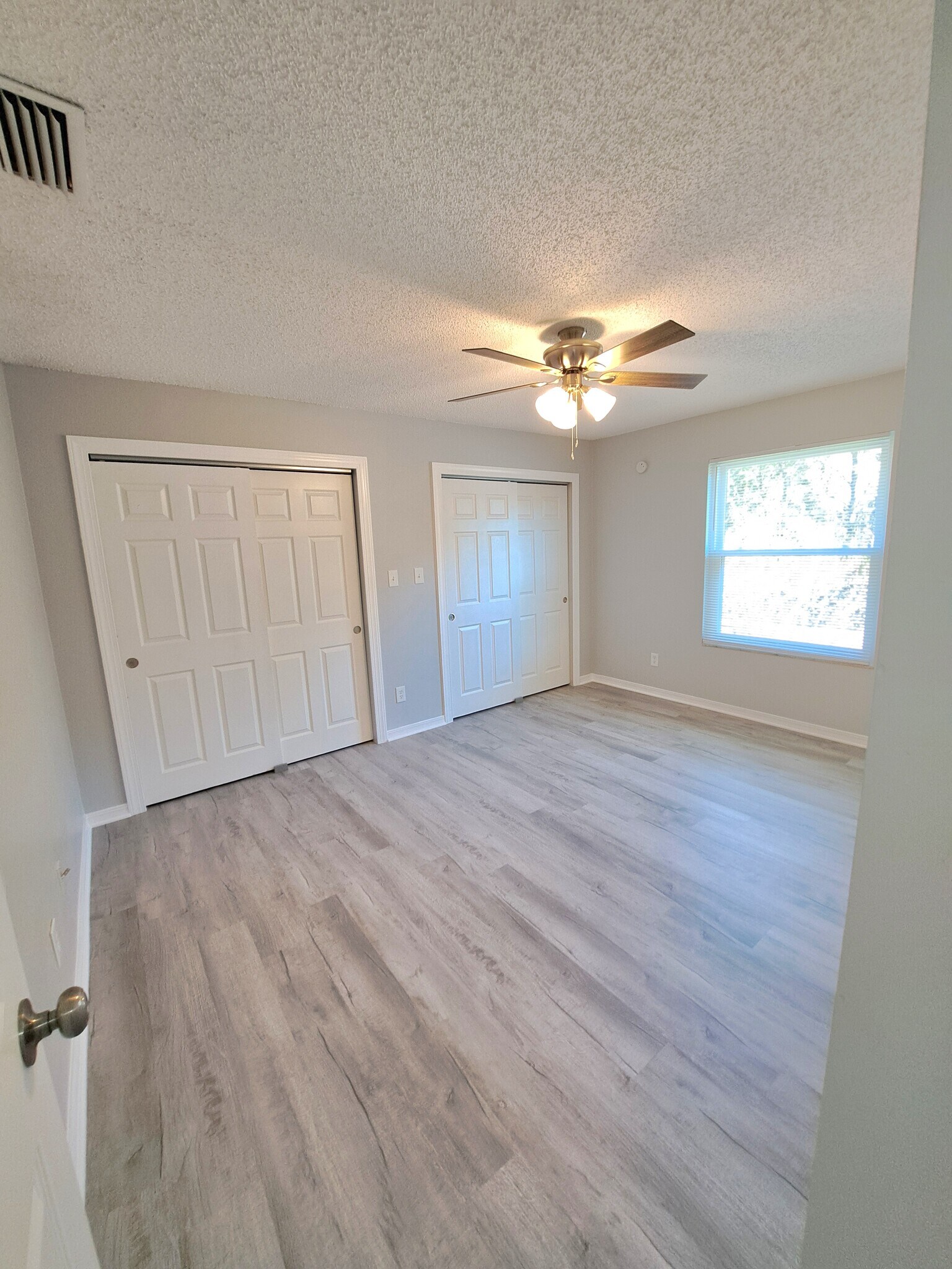 Building Photo - 6405 Cooper Ln
