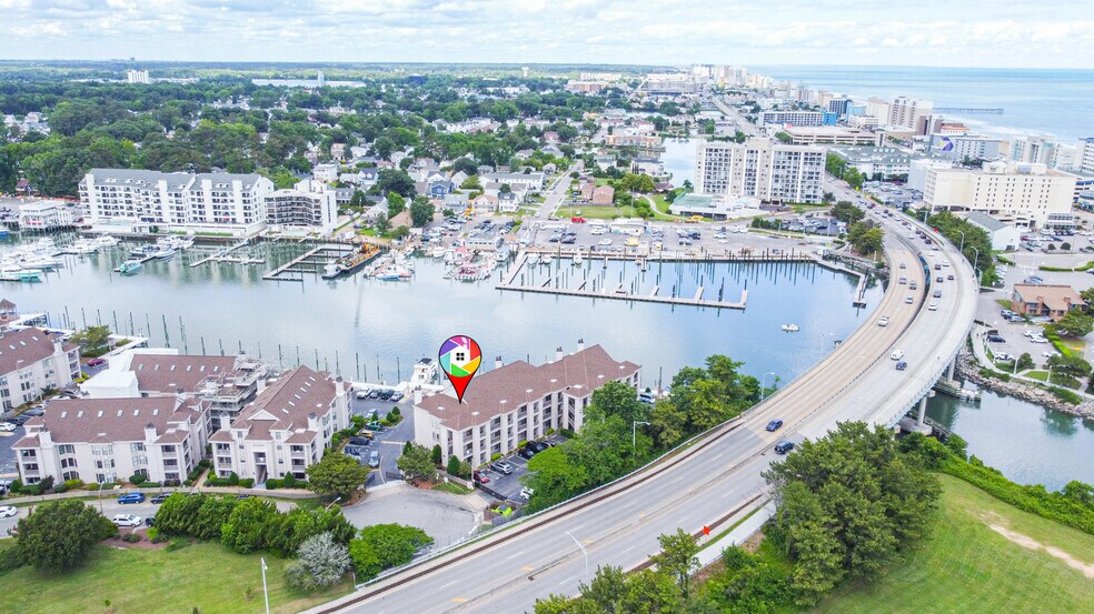 Building Photo - 401 Harbour Pt