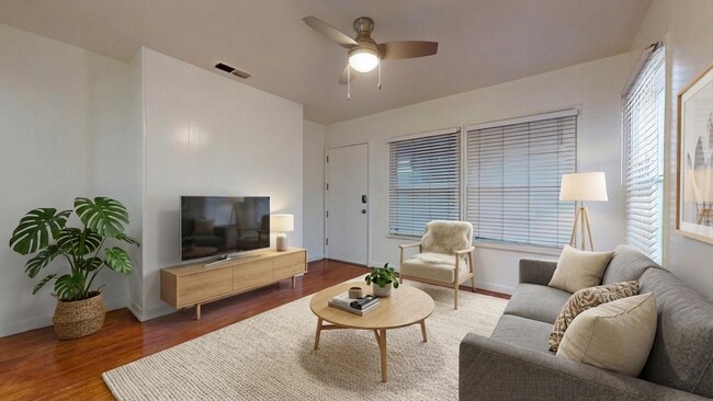 Building Photo - 9024 Reading Ave