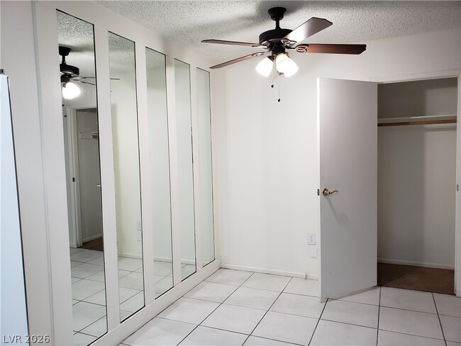 Building Photo - 2440 Paradise Village Way