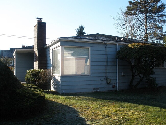 Building Photo - Ravenna House