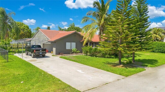 Building Photo - 15241 SW 150th St