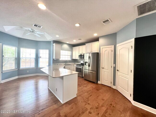 Building Photo - 184 Summerfield Dr