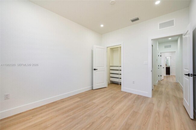 Building Photo - 13353 SW 250th Terrace