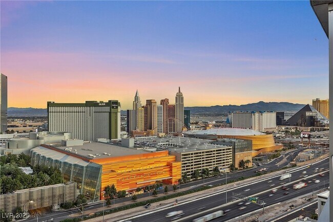 Building Photo - 4575 Dean Martin Dr