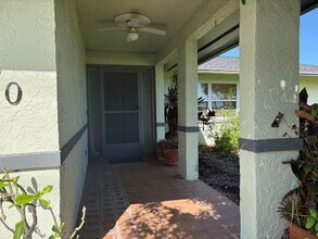 Building Photo - Charming 2-Bedroom Home in Prime Cape Cora...
