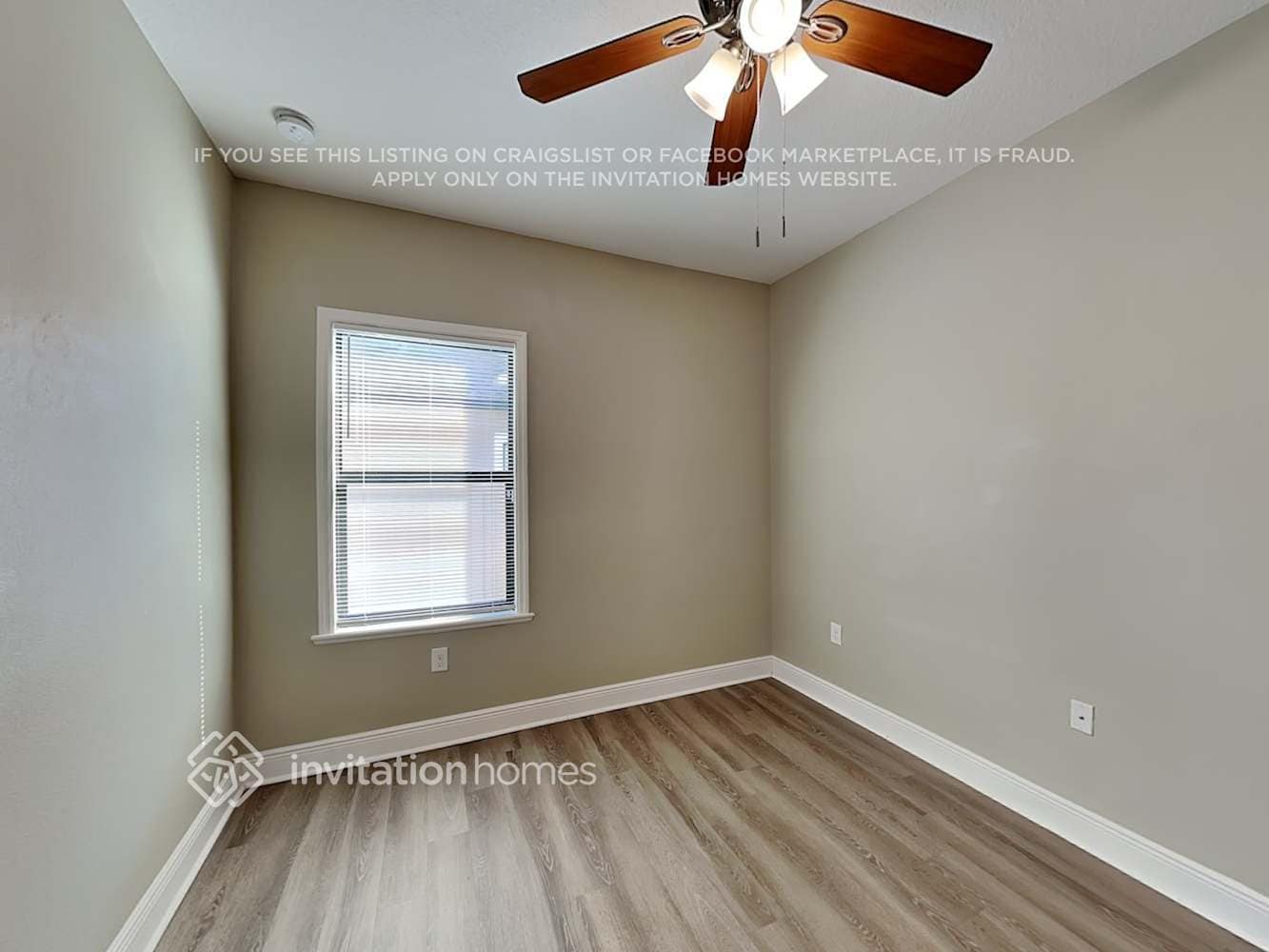 Building Photo - 7526 39th Ave E