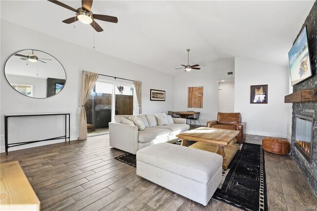 Building Photo - 630 Indianapolis Ave