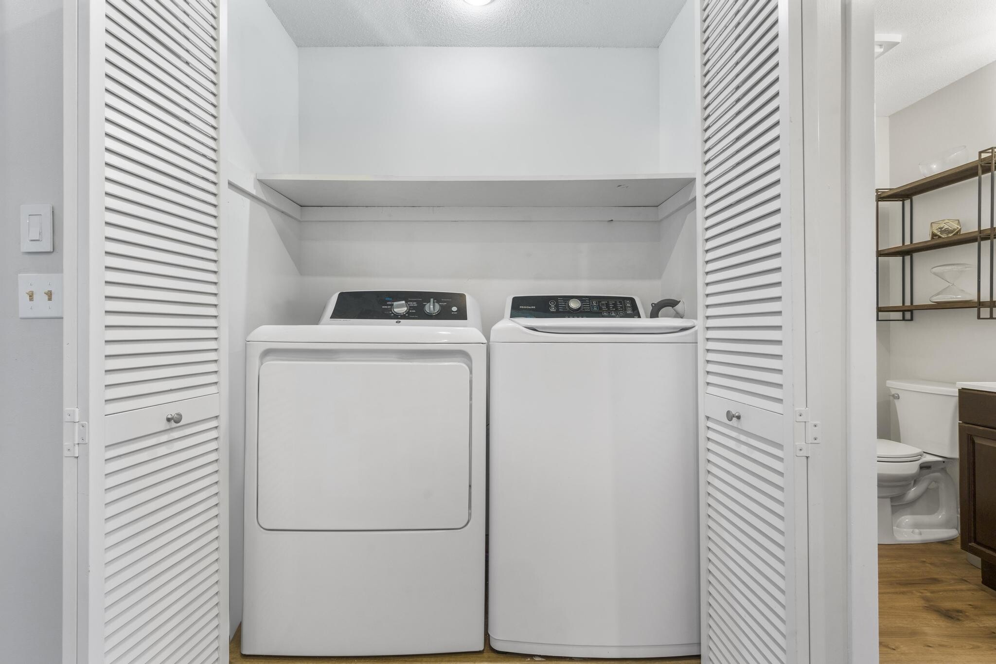 Building Photo - 26 Linden St