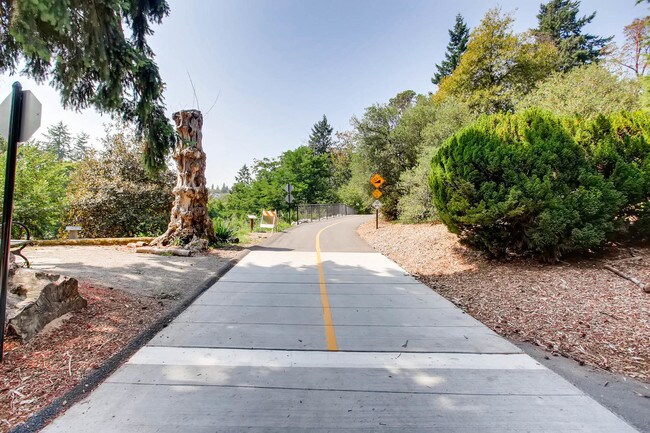 Building Photo - 1628 Martin Luther King Jr Way