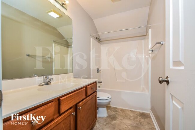 Building Photo - 455 Mallard View Ln
