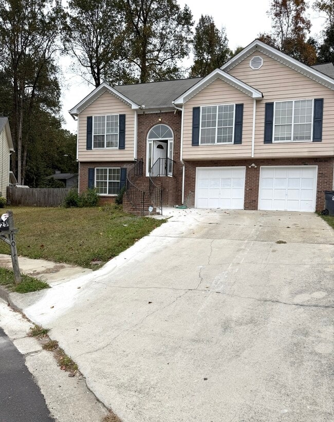 Building Photo - 1025 Eagle Pointe Dr NW