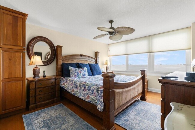 Building Photo - 5279 Isla Key Blvd S