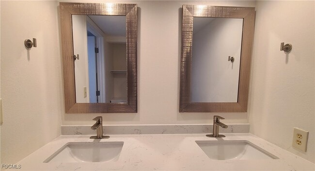 Building Photo - 12348 Woodrose Ct
