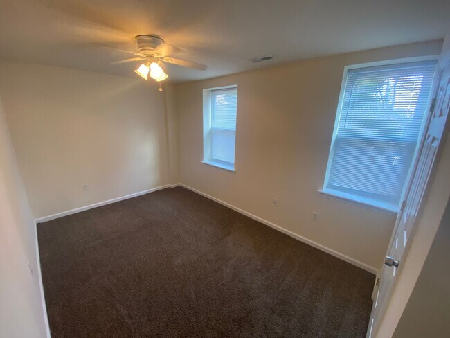 Building Photo - 15 N 50th St