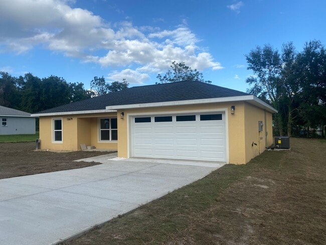 Building Photo - New 3/2 Home in Summerfield!