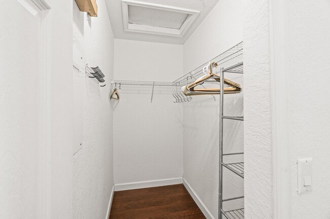 Building Photo - 122 Bayfront Dr
