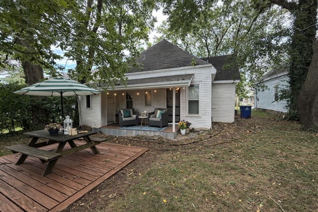 Building Photo - 376 Park Ave