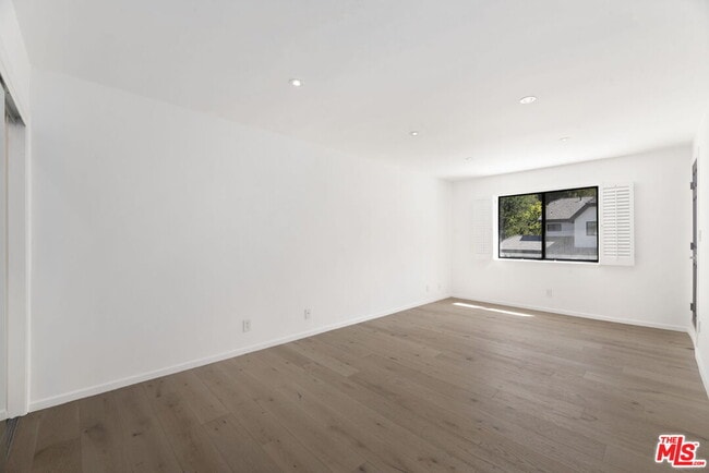 Building Photo - 2937 Deep Canyon Dr