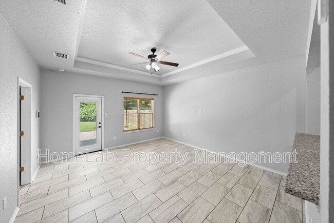 Building Photo - 170 Tedder St