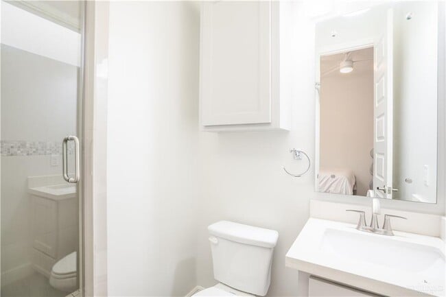 Building Photo - 2200 S 10th St