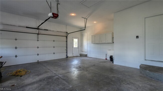 Building Photo - 158 Chelsea Cove