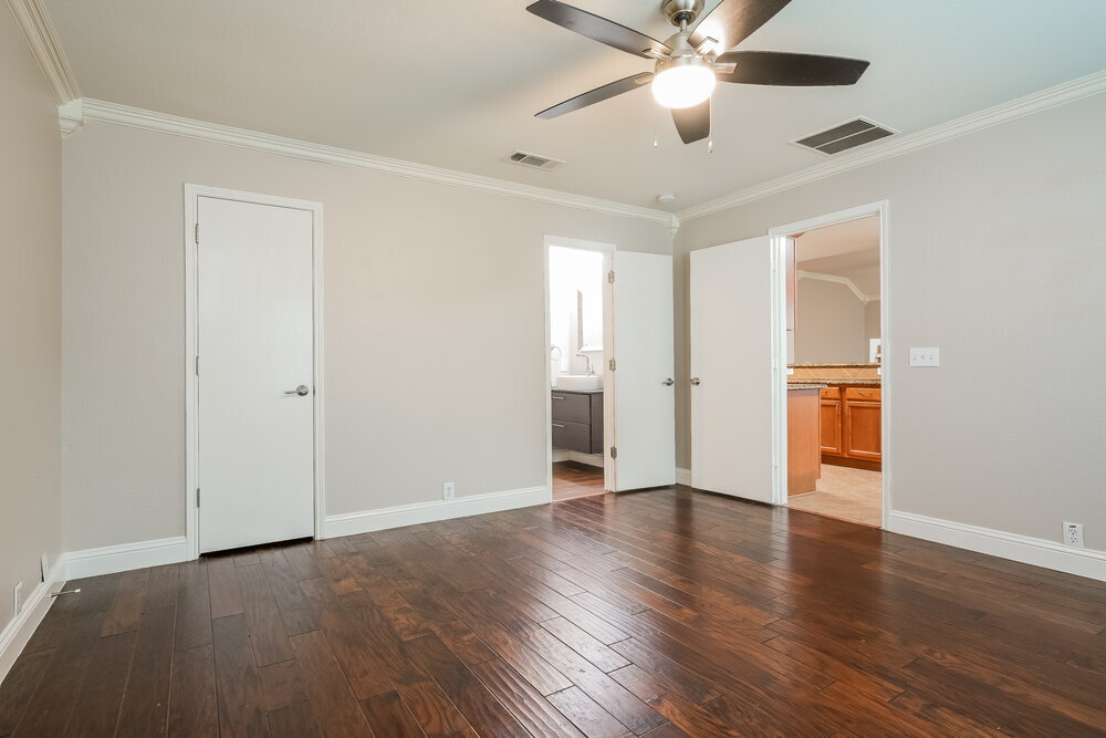 Building Photo - 711 River Run Dr