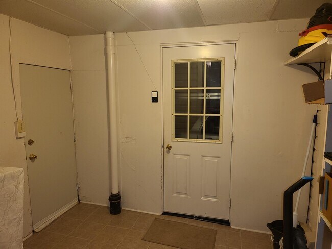 Building Photo - 139 N Seton Ave