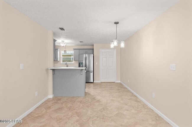 Building Photo - 711 Kirklin Ave