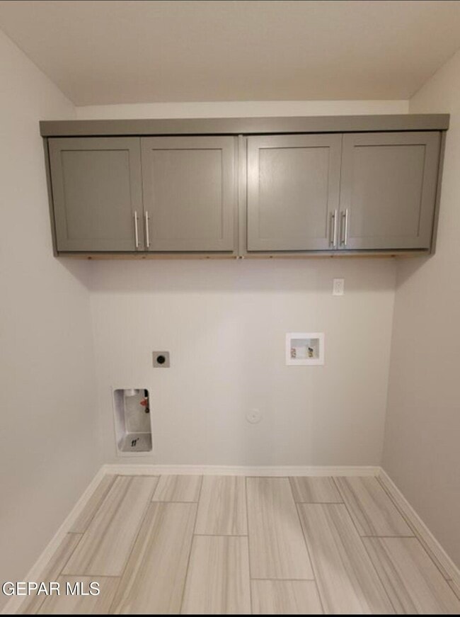 Building Photo - 15017 Dream Ct