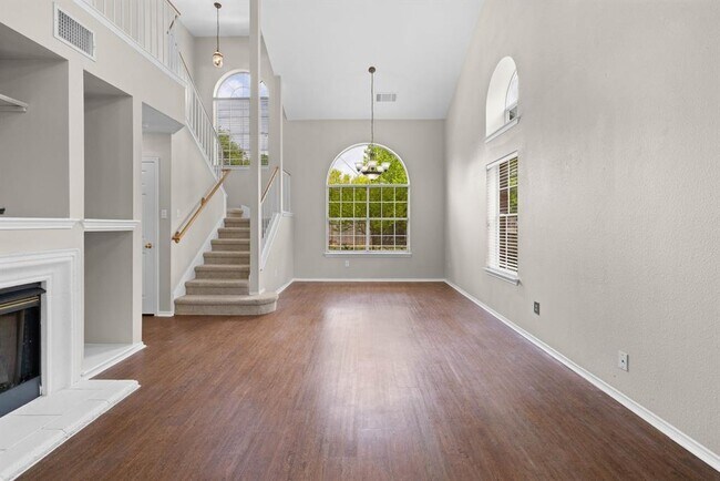 Building Photo - 523 Paso Fino Trail