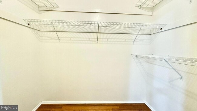 Building Photo - 305 Marten Rd