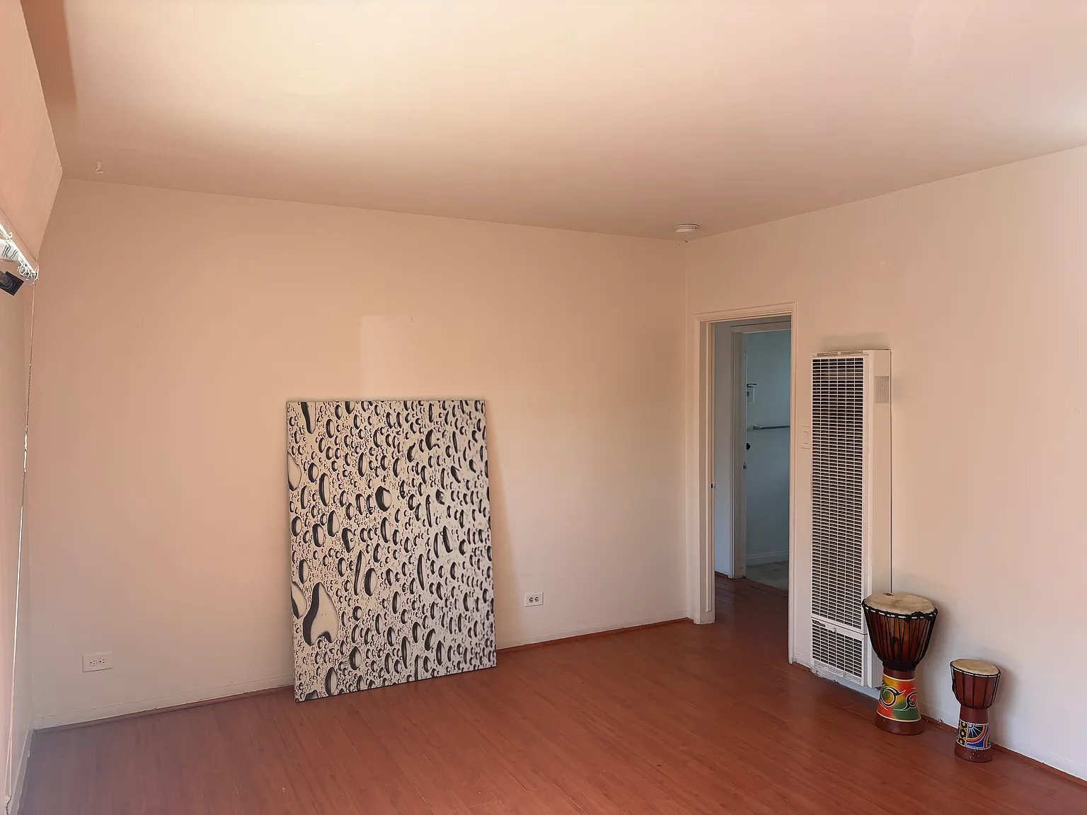 Building Photo - 1650 W 85th St