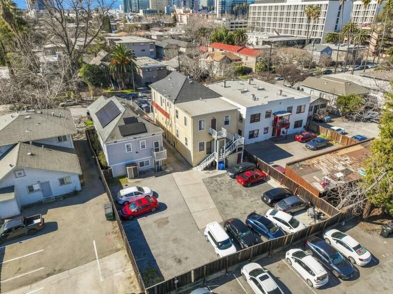 Building Photo - 468 S 6th St