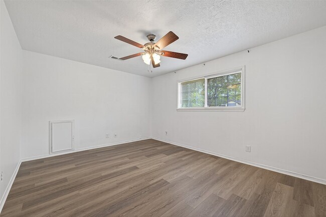 Building Photo - 17614 Telegraph Creek Dr