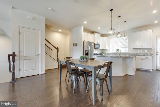 Building Photo - 3058 Bretons Ridge Way