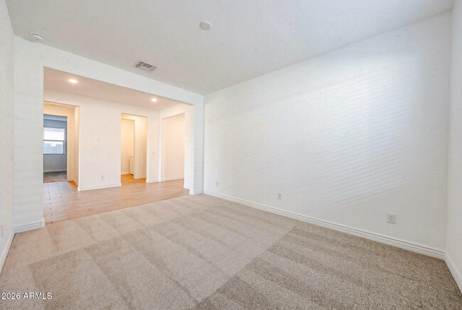 Building Photo - 14766 West Honeysuckle Dr