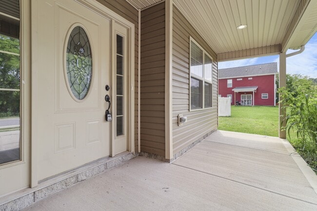 Building Photo - 2985 Gibbs Ln